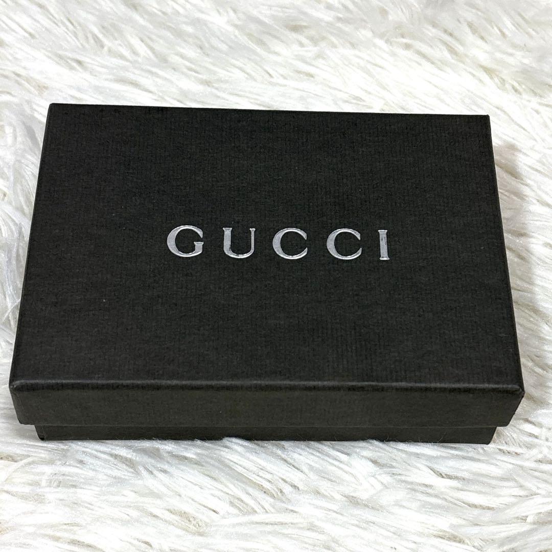 GUCCI グッチ キークロシェット レザー ブラック　プレート　キーリング