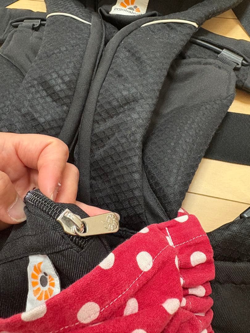 美品エルゴベビーオムニブリーズブラック抱っこ紐