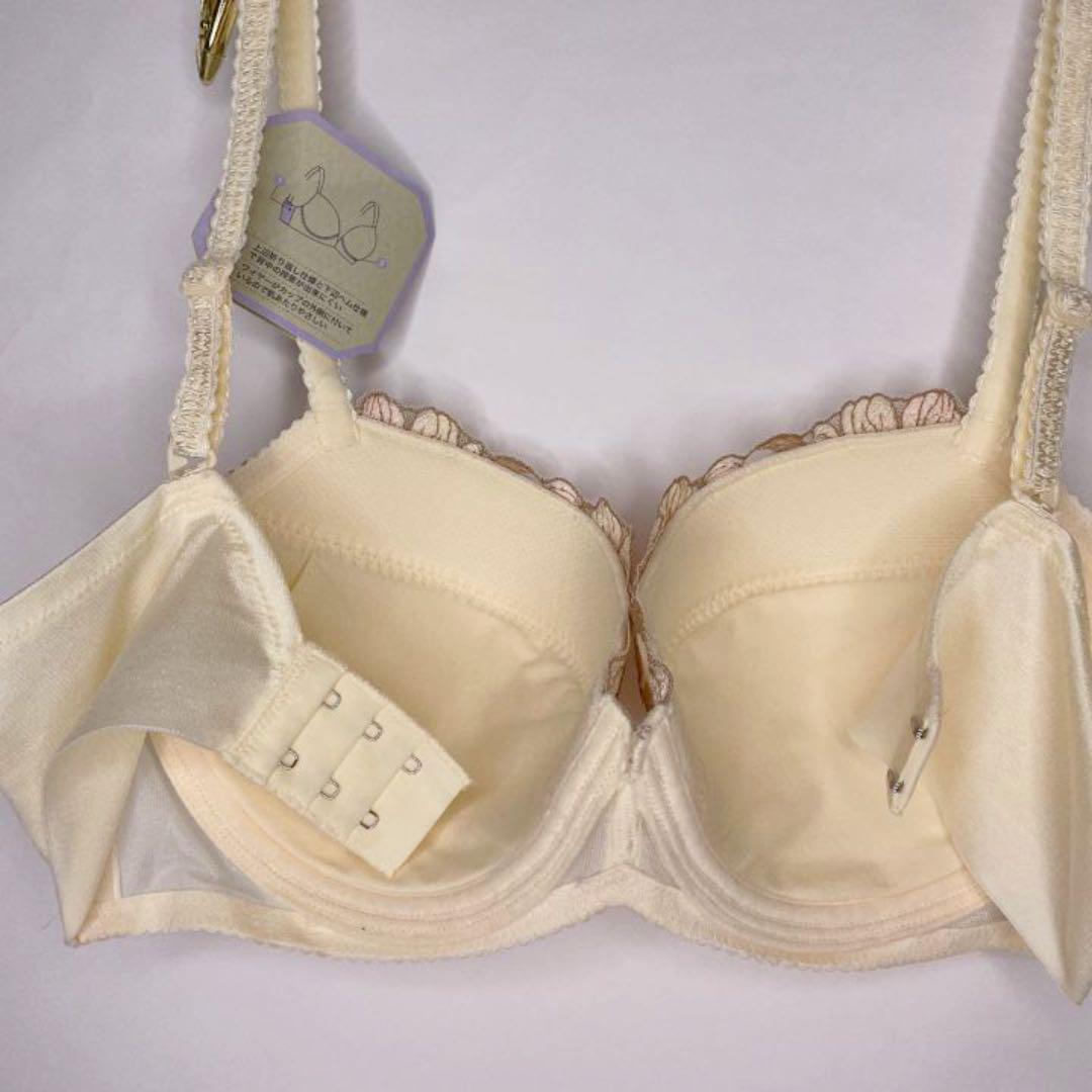 新品 トリンプ518深めのカップでしっかりサポート(パッドなし) - メルカリ