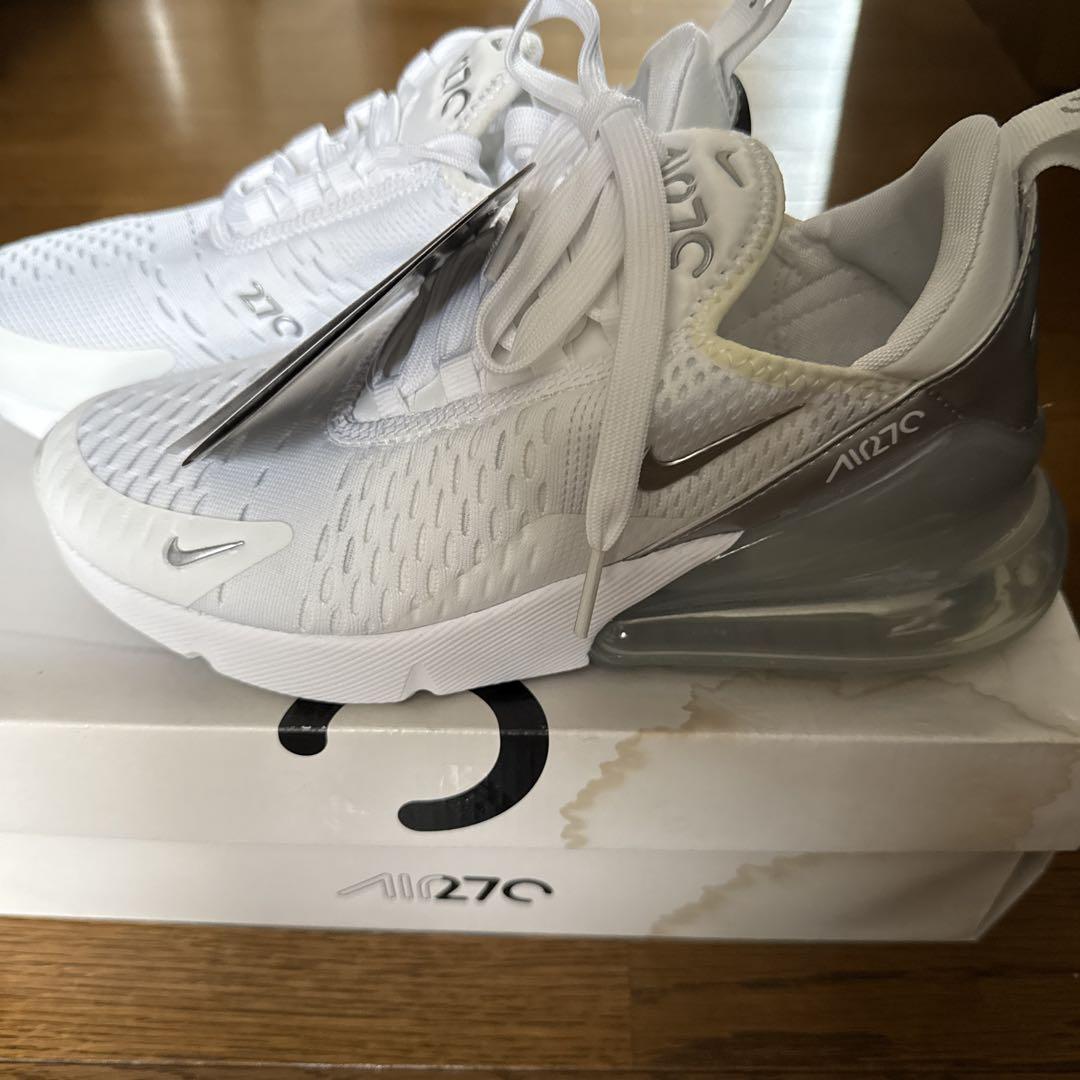 Nike Air Max 270 ホワイト 新品 箱付き