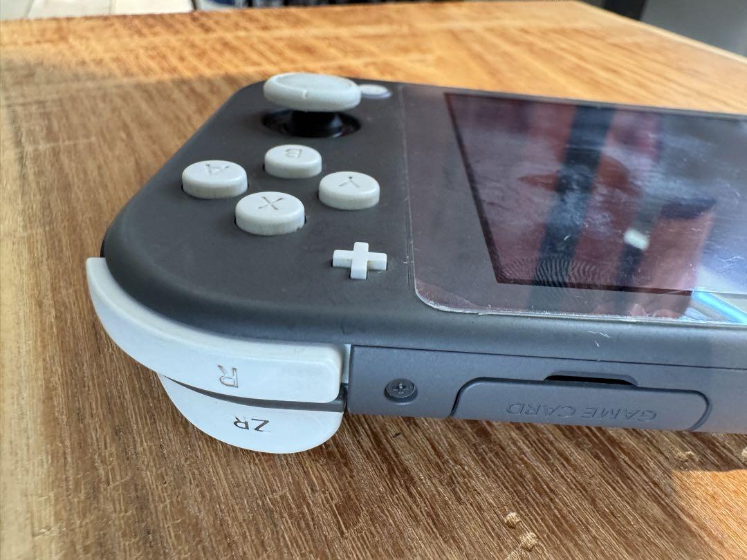Nintendo Switch Light グレー