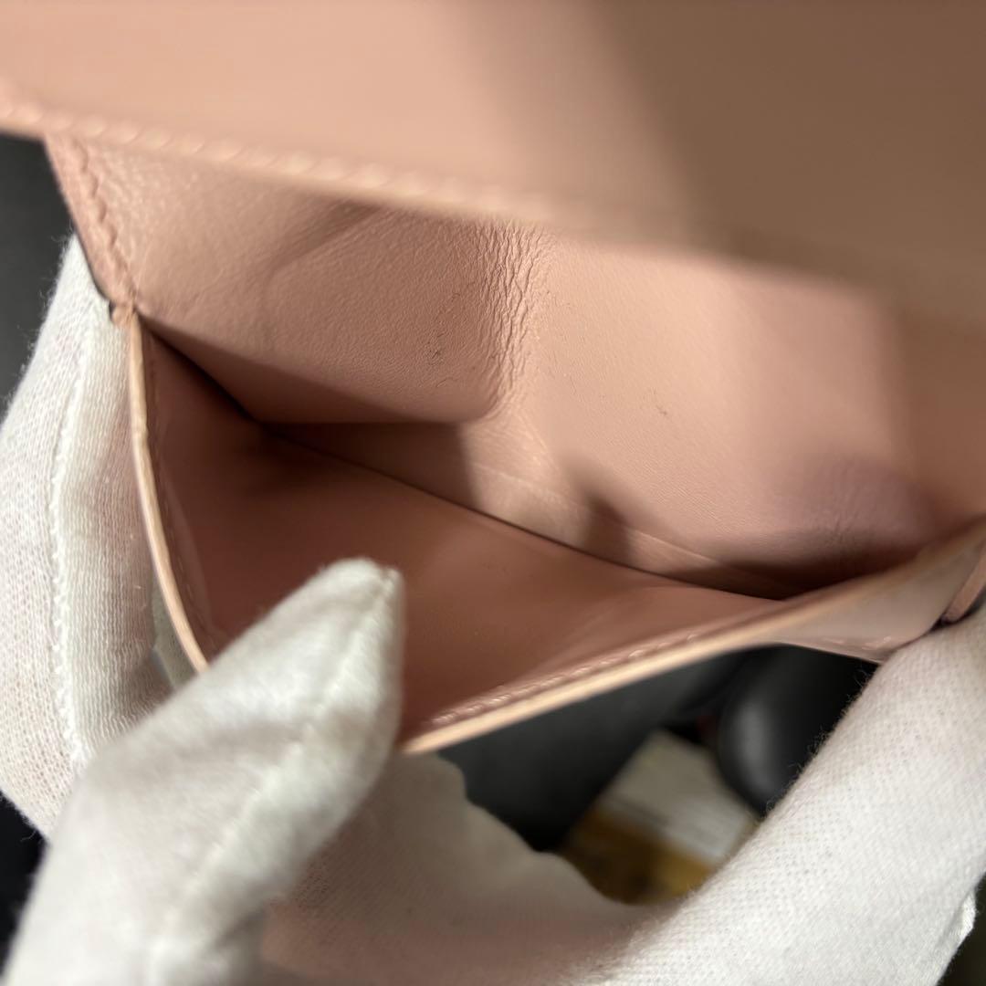 p60 クレア マヒナ ピンク ルイヴィトン 二つ折り財布 モノグラム p60 クレア マヒナ ピンク ルイヴィトン 二つ折り財布 モノグラム