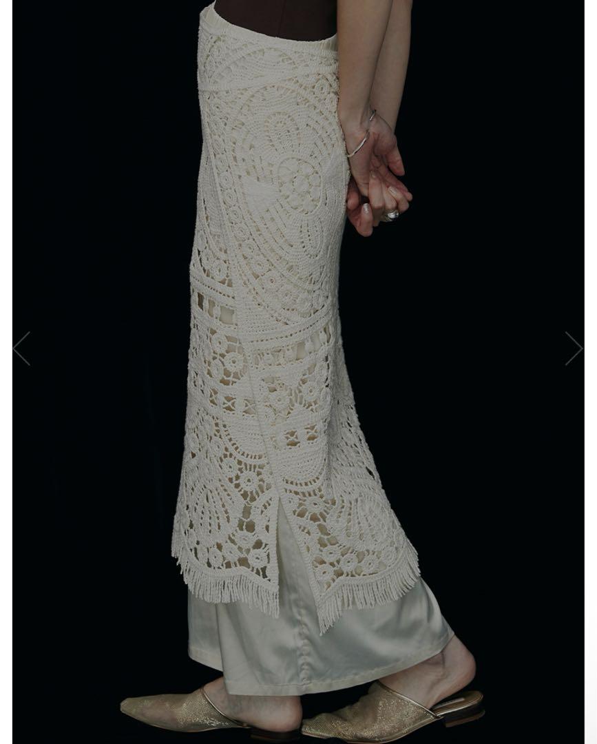 AMERI MEDI SHELL MOTIF CROCHET KNIT SKIR