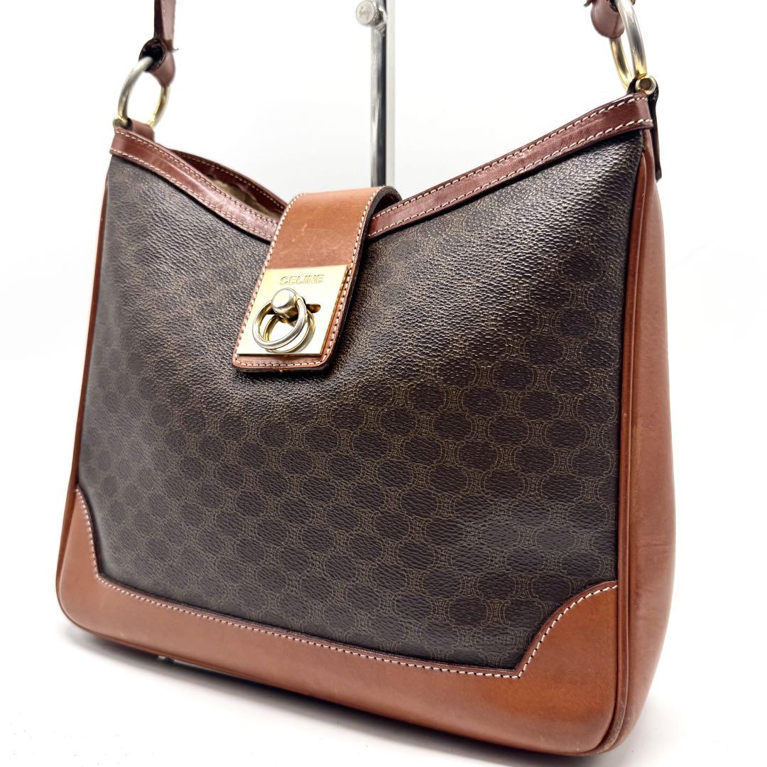 美品【CELINE】ショルダーバッグ マカダム柄 PVC レザー ガンチーニ