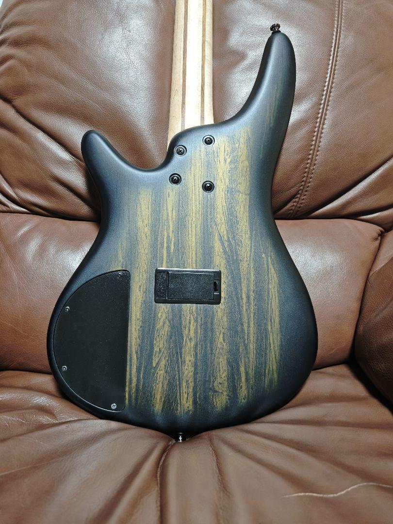 Ibanez SR300E / ベースアンプ、その他付属品