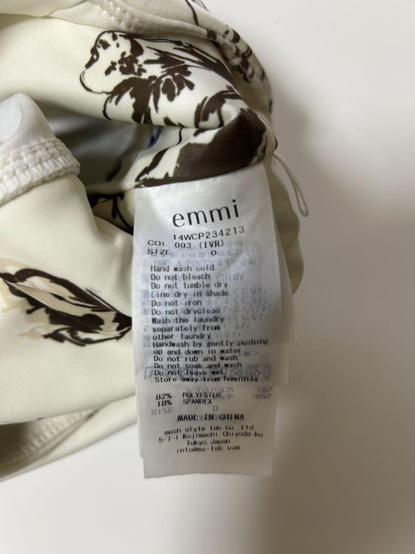 emmi yoga】フラワー柄セットアップ
