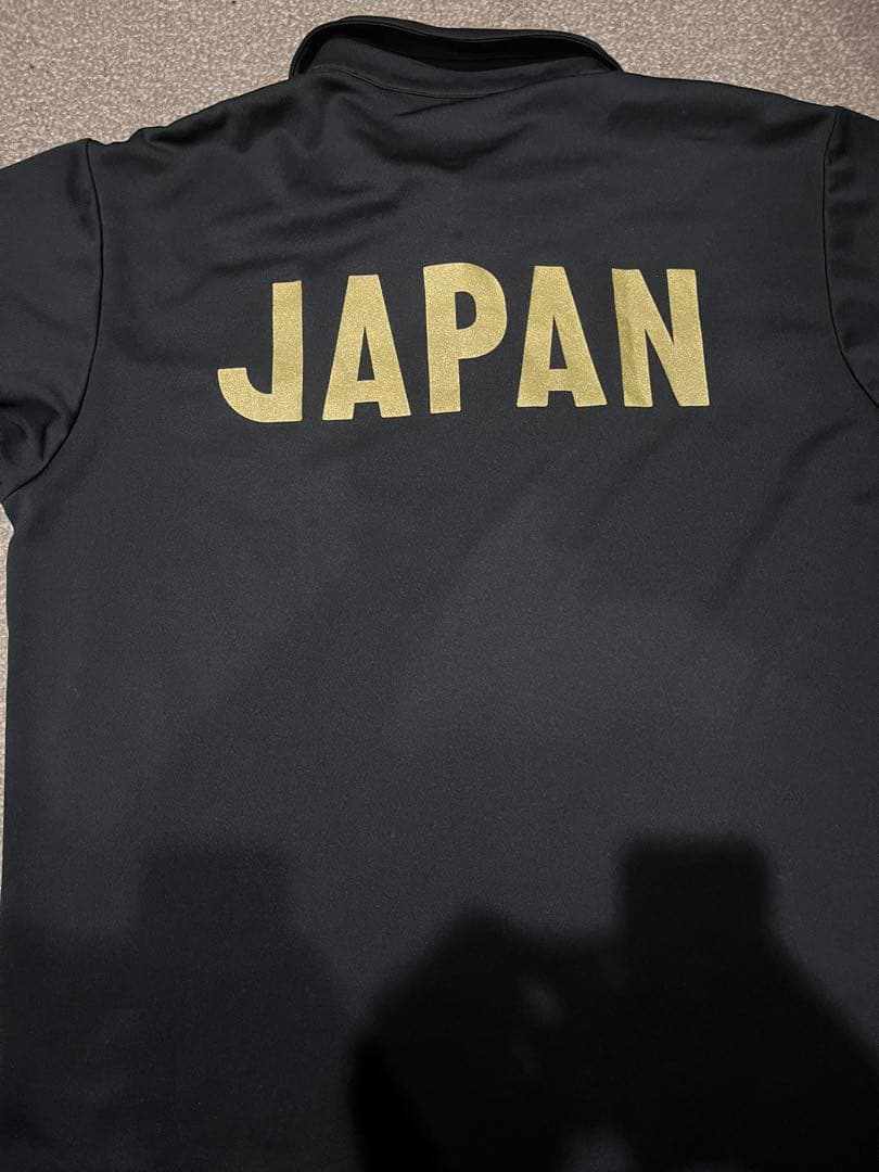 ASICS ブラックポロシャツ JAPAN ASICS ブラックポロシャツ JAPAN