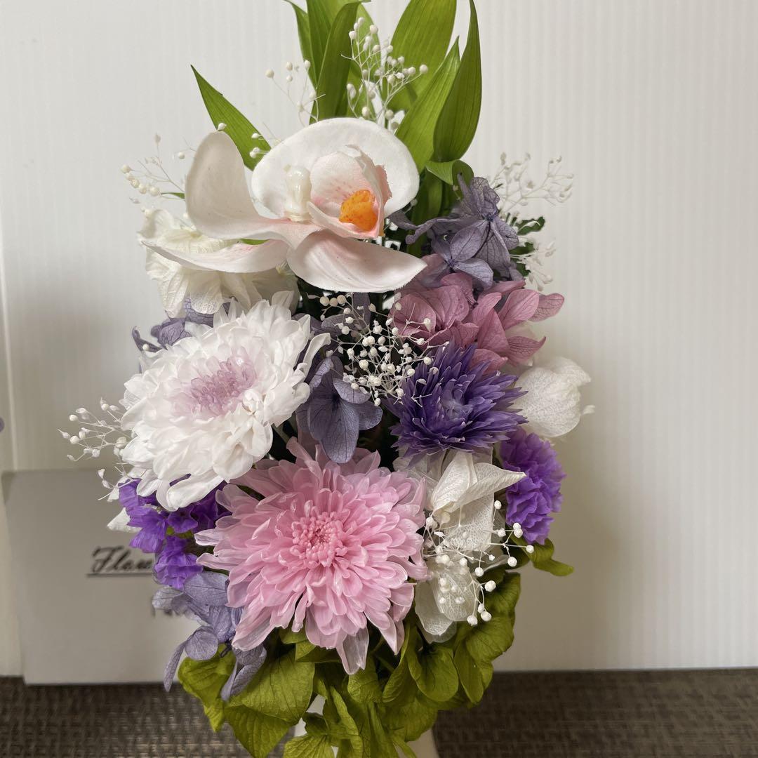 プリザーブドフラワーミニ仏花　スリムタイプ　花器付　一対　胡蝶蘭