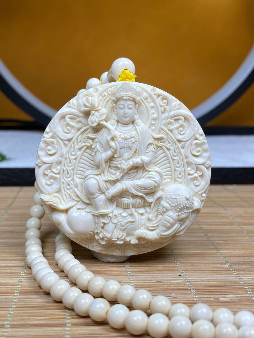 天然マンモス牙美しい手作り彫刻　普賢菩萨　ネックレス