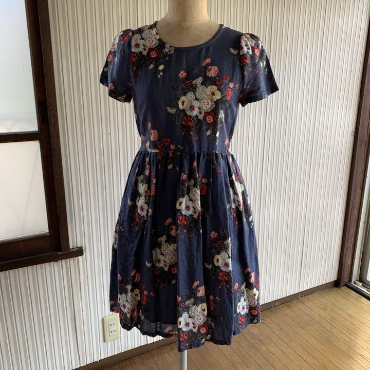 メルカリ フェリシモ Haco Sloe カーテンみたいな花柄ワンピース ひざ丈ワンピース 2 0 中古や未使用のフリマ メルカリ フェリシモ Haco Sloe カーテンみたいな花柄ワンピース ひざ丈ワンピース 2 0 中古や未使用のフリマ