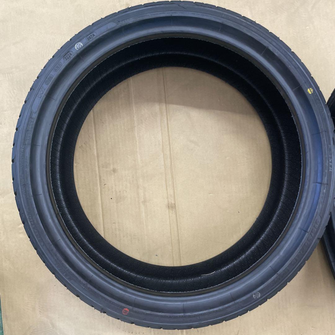 KR20 215/35R18 2本セット