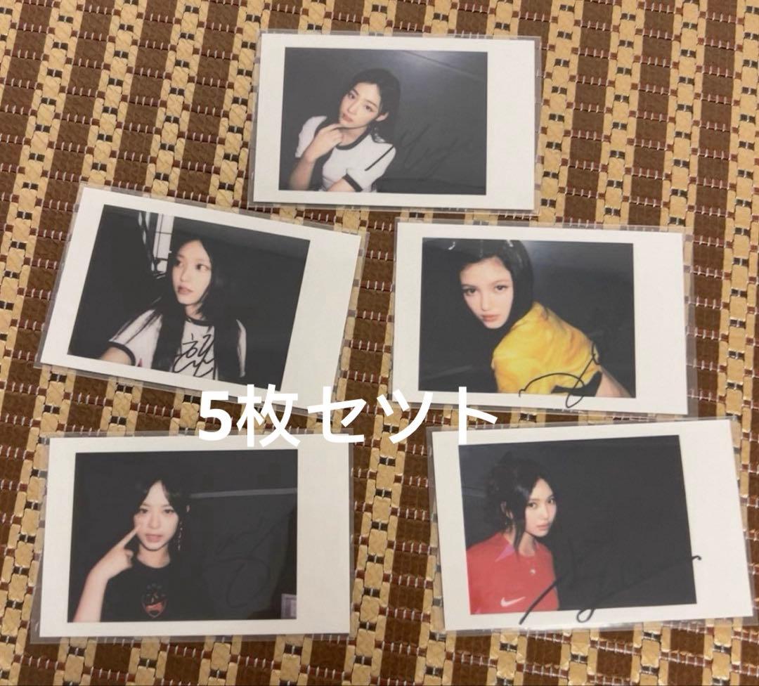 NewJeans yizhiyu 一直娛 yzy ポラロイド 中華 トレカ目立った傷や汚れなし