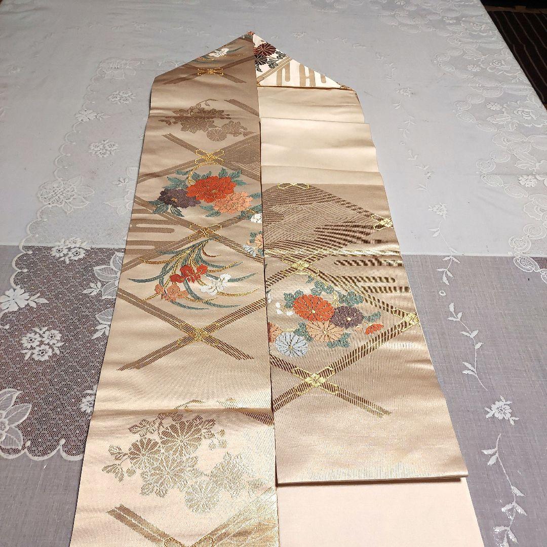 【再入荷】 名古屋帯 メルカリ - 未使用 ベージュ 刺繍 金糸 花柄 正絹 着物・浴衣