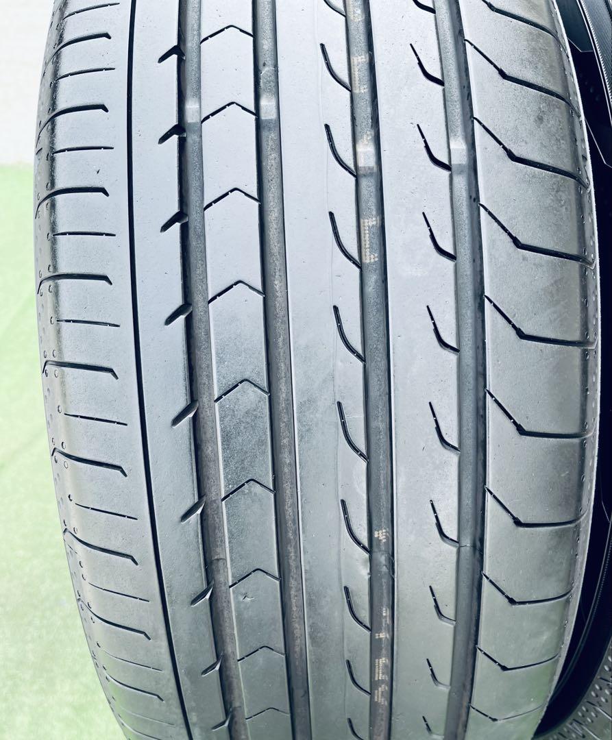225/55 R17 YOKOHAMA BluEarth-RV RV03.23年