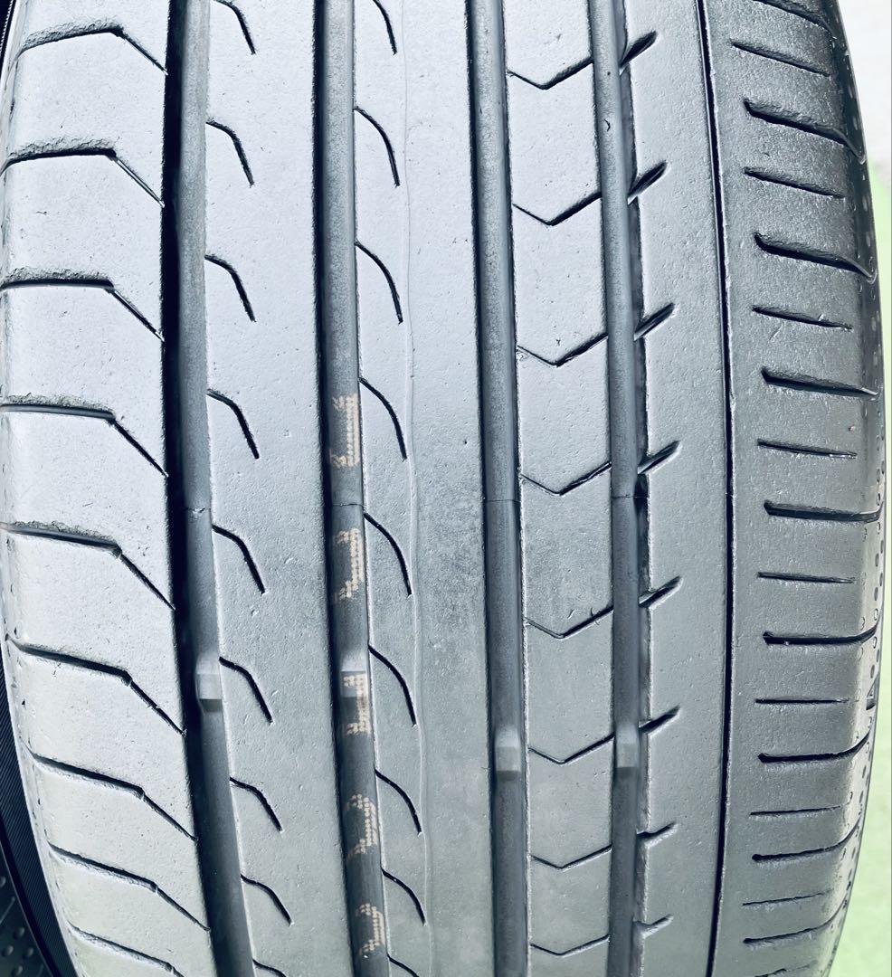 225/55 R17 YOKOHAMA BluEarth-RV RV03.23年