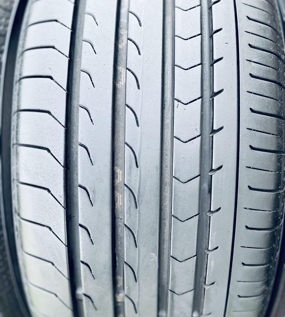 225/55 R17 YOKOHAMA BluEarth-RV RV03.23年