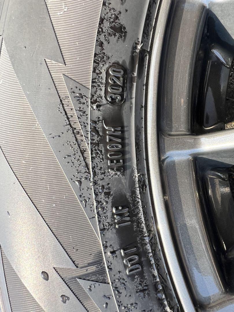 ピレリ スタッドレスタイヤ 225/65 R17 4本セット