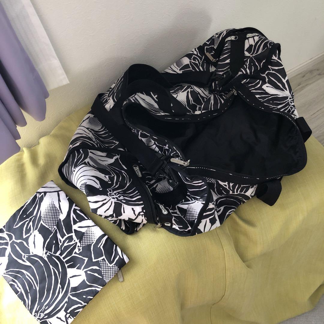 LeSportsac ボストンバッグ ビッグバナナ柄かなり大きめです。