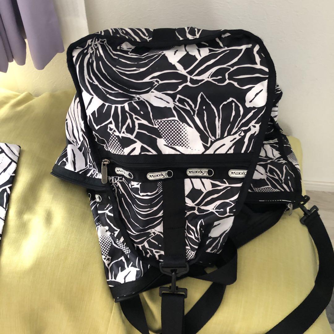 LeSportsac ボストンバッグ ビッグバナナ柄かなり大きめです。