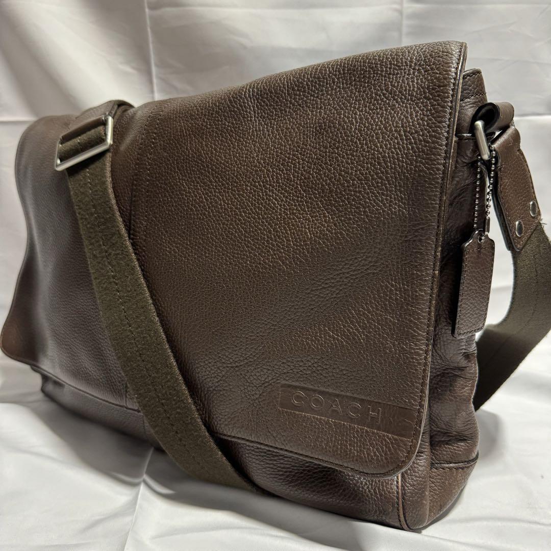 A4 COACH コーチ　メッセンジャーバッグ