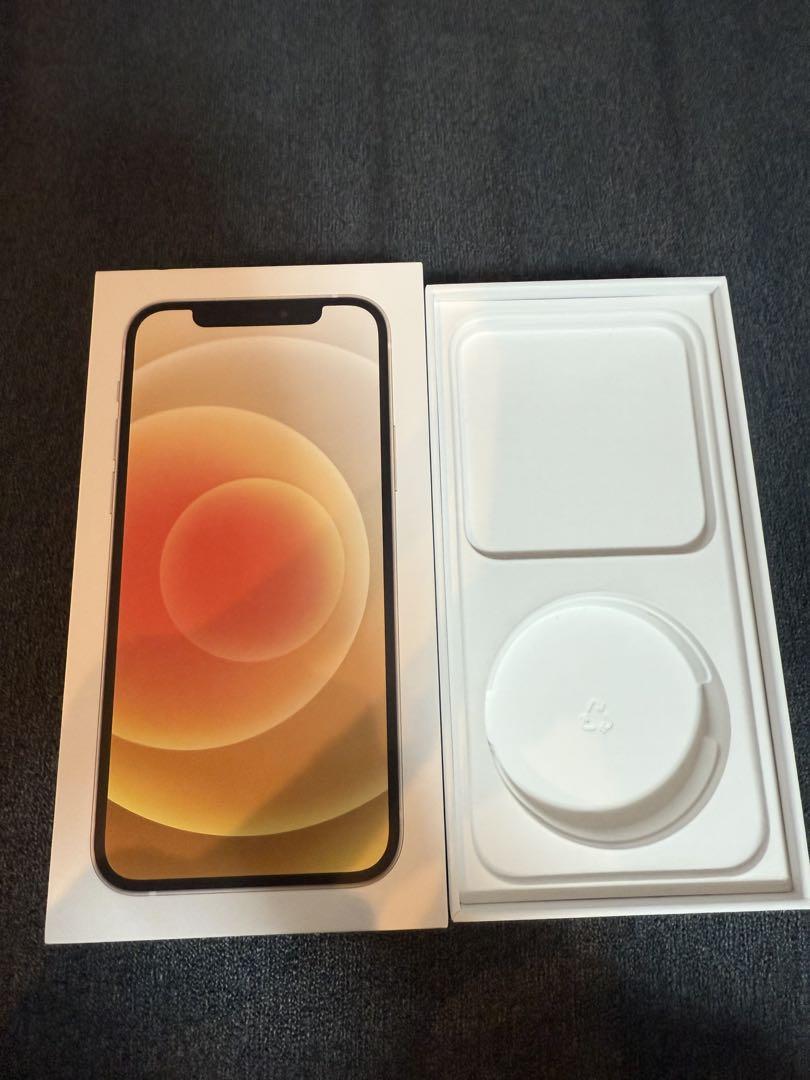Apple iPhone 12 ホワイト　本体