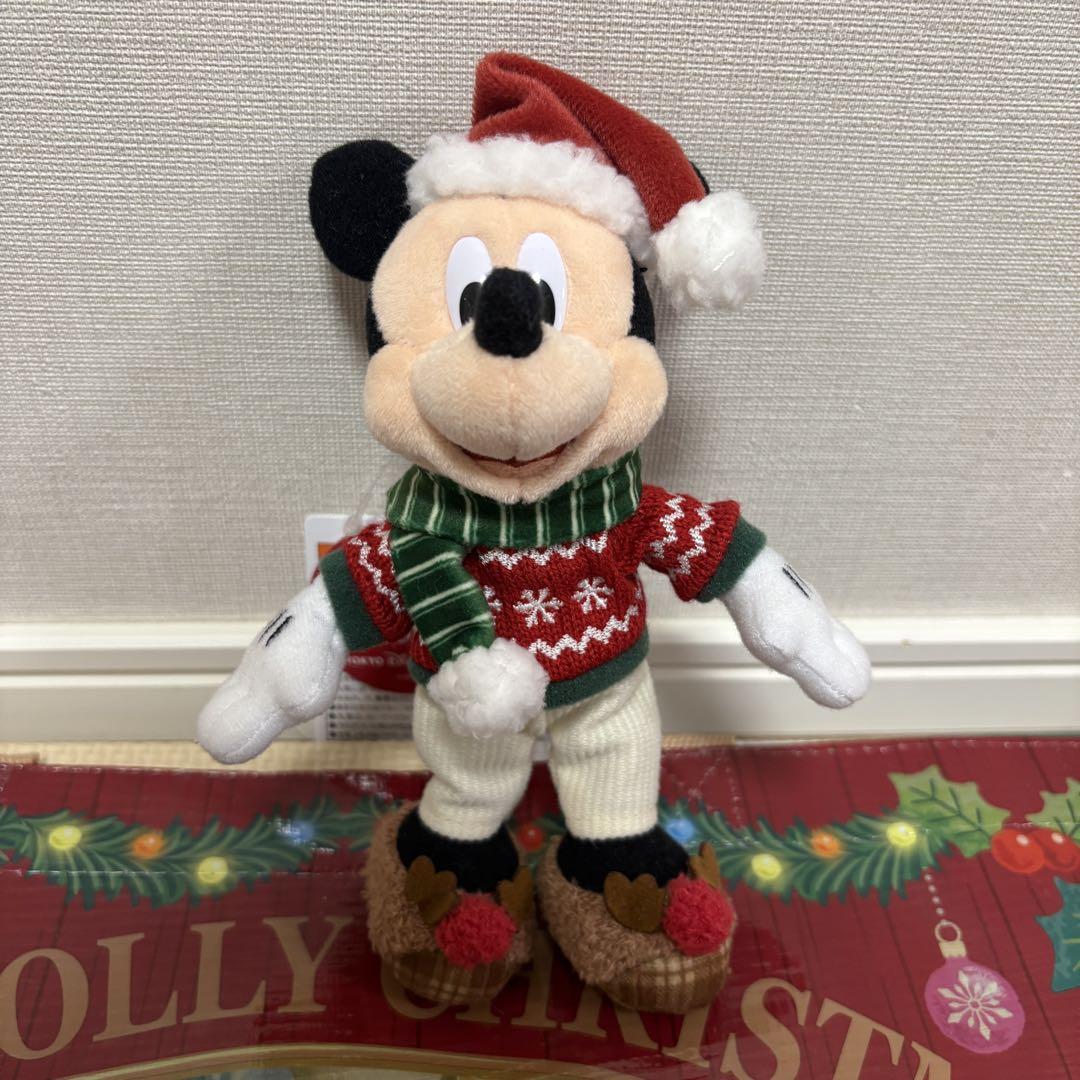 新品タグ付き】ミッキー＆ミニー♡ぬいぐるみバッジ♡クリスマス
