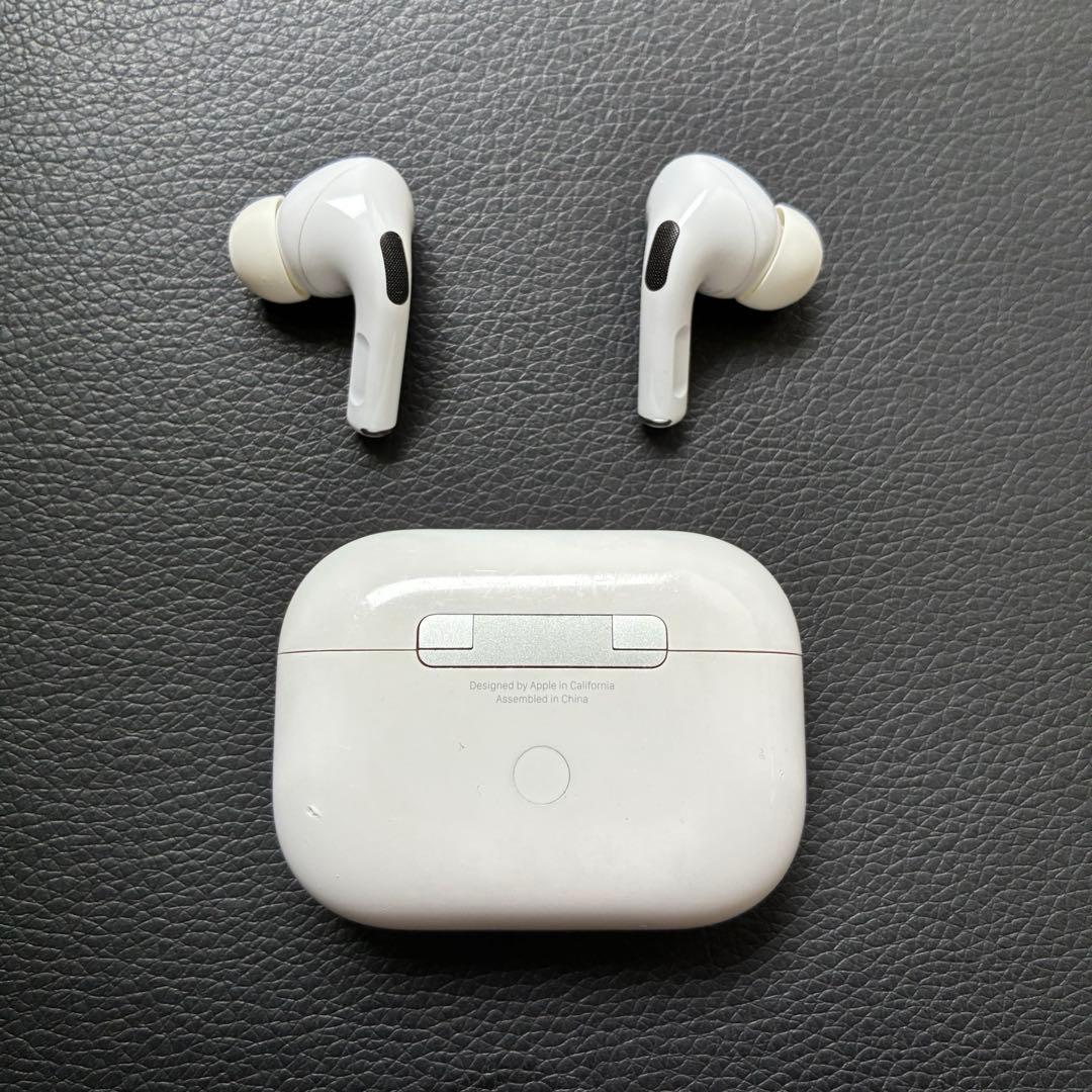 【AirPods Pro】充電ケース付き 【AirPods Pro】充電ケース付き