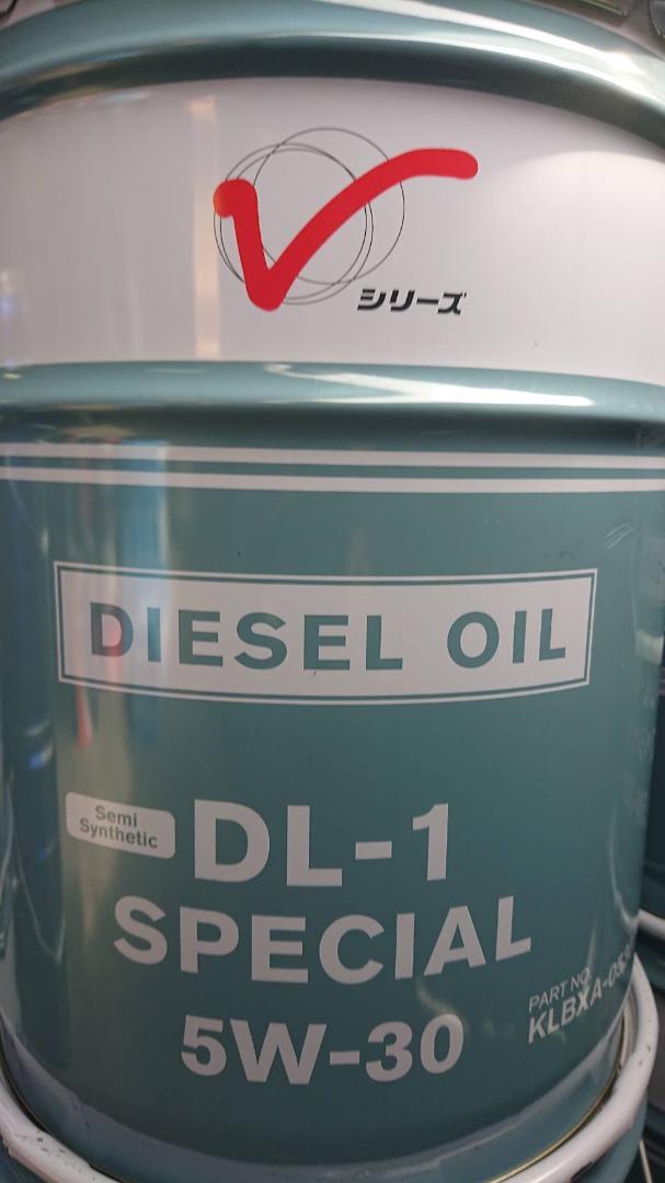 日産 DL-1 スペシャル 5W-30 20L ディーゼルオイル