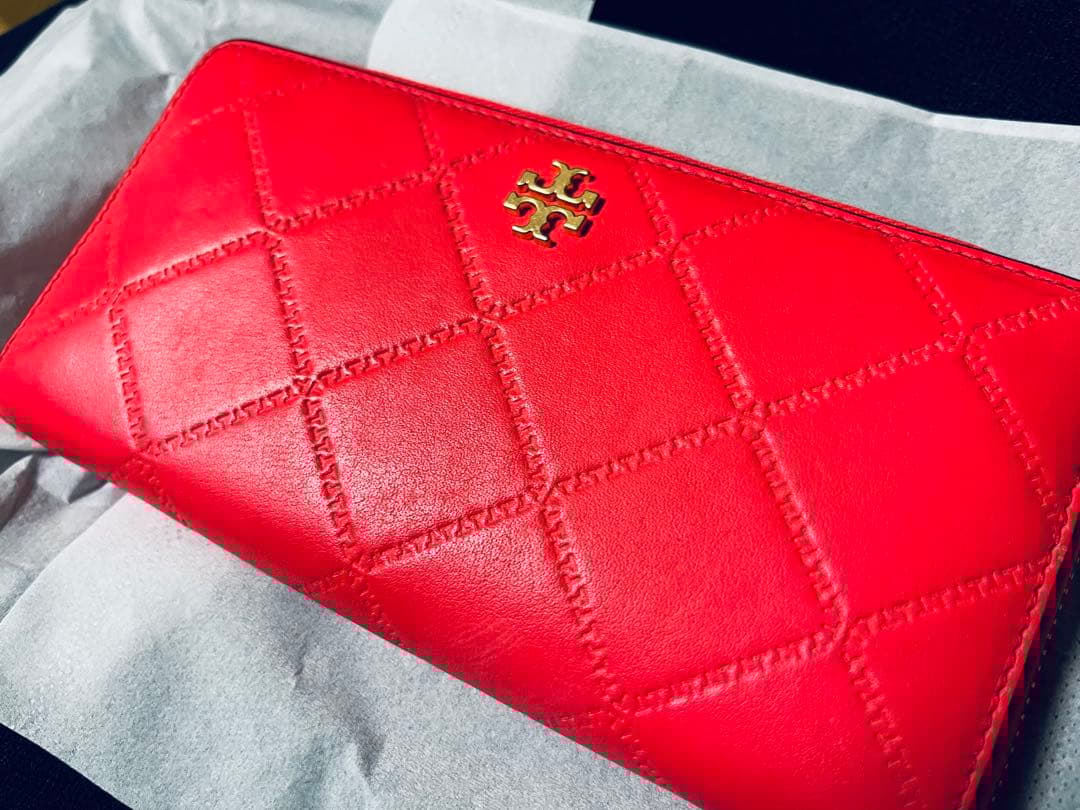 TORY BURCH パッションピンク 長財布