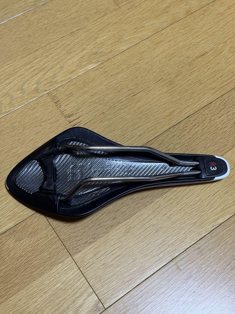 Fizik Arione R3 レギュラー フィジーク　キウムレール