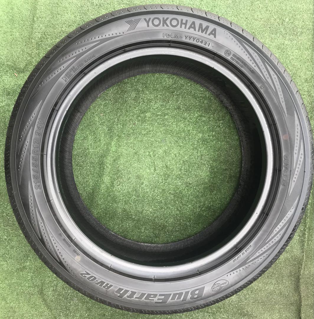 215/55 R17、YOKOHAMA BluErth RV-02、2021年