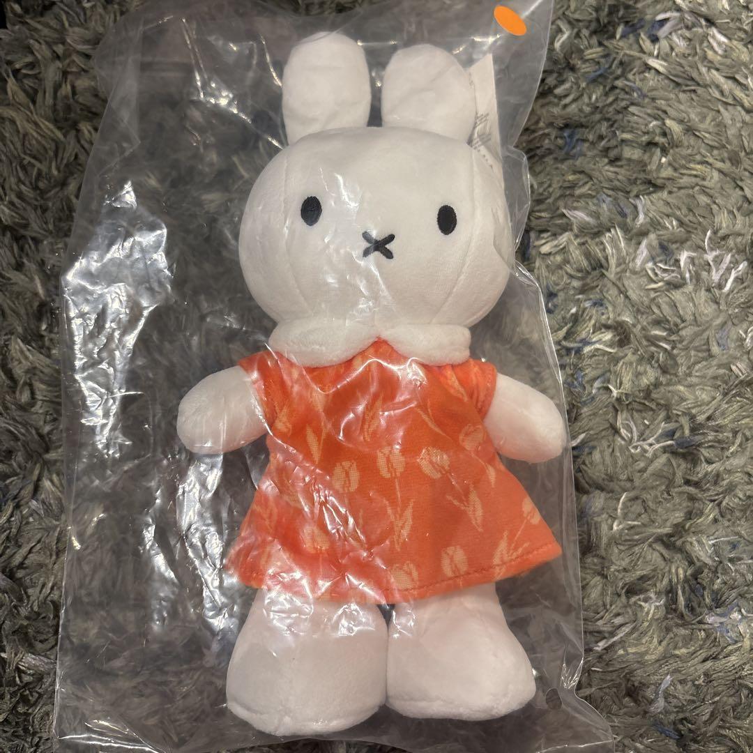 【新品未開封】　大阪万博　ミッフィー　ぬいぐるみ大　オランダパビリオン限定 未開封 大阪万博 オランダ ミッフィー ぬいぐるみ 大 - メルカリ