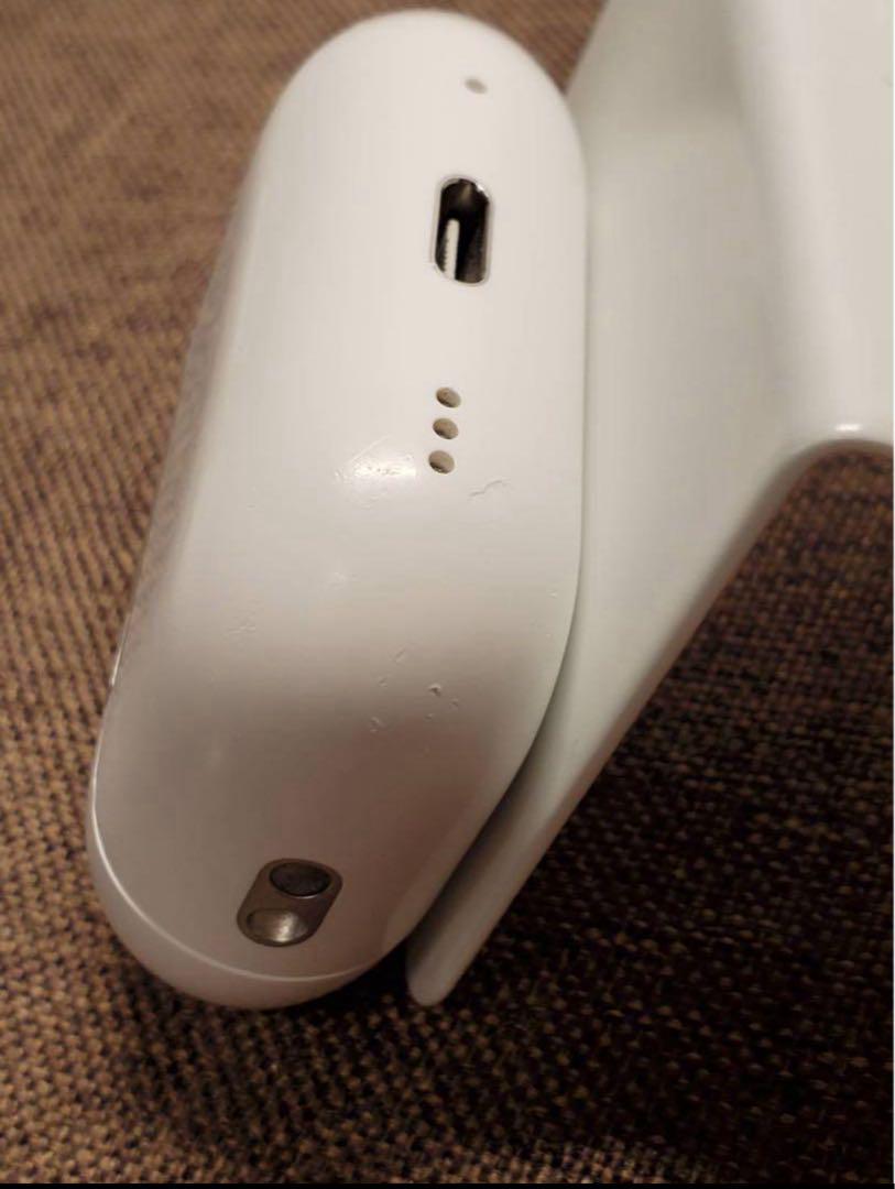Apple AirPods Pro 第2世代 充電ケースのみ051