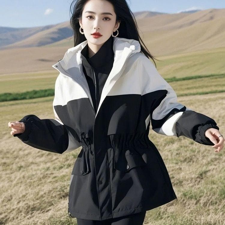 フード付きマウンテンパーカー ブラック/ホワイト