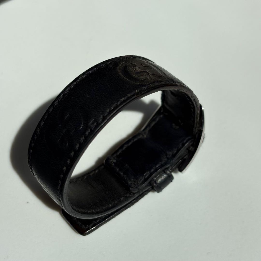 【美品】​GUCCI レザー ブレスレット 黒 ロゴ刻印 メンズ ユニセックス