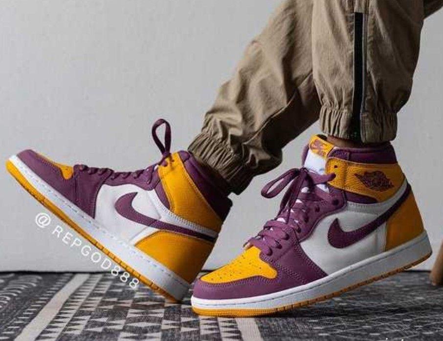 新品未使用品 NIKE ナイキ エアジョーダン1 ハイ OG ブラザーフッド 画像1