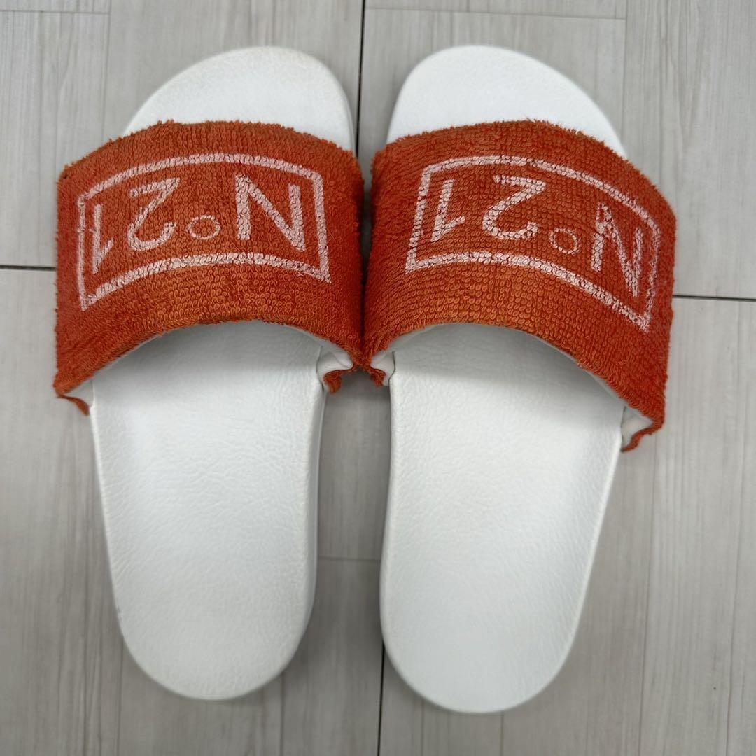 極美品 【N°21】ヌメロヴェントゥーノ 24 サンダル パイル生地 37 balifitnesscenter.com