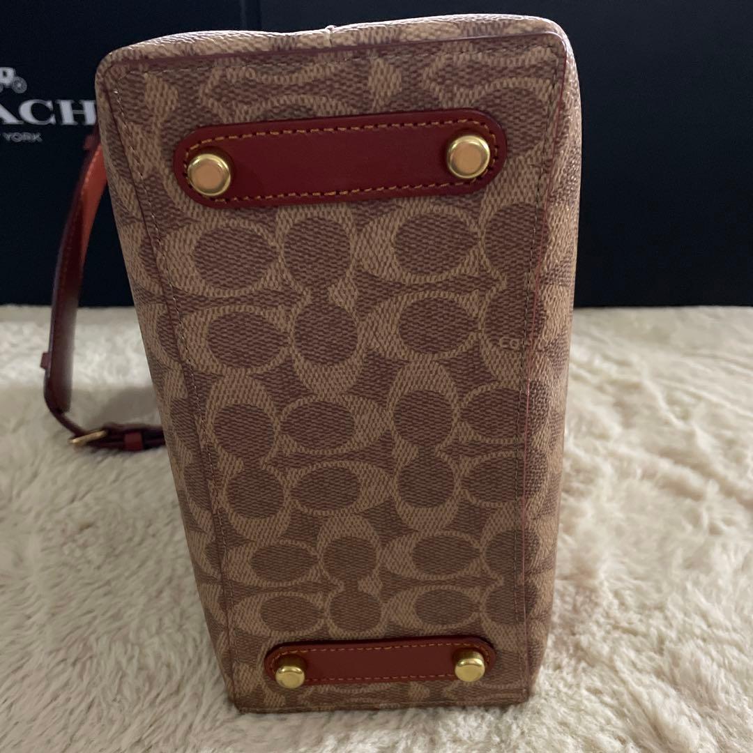 コーチウィロウバケットバッグ レキシーショルダーバッグ シグネチャー×レキシー コーチウィロウバケットバッグ レキシーショルダーバッグ シグネチャー×レキシー