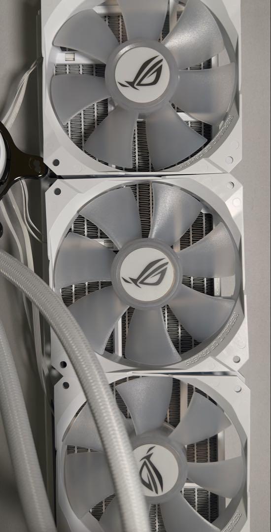 ROG STRIX LC360 RGB White EditionCPUクーラー