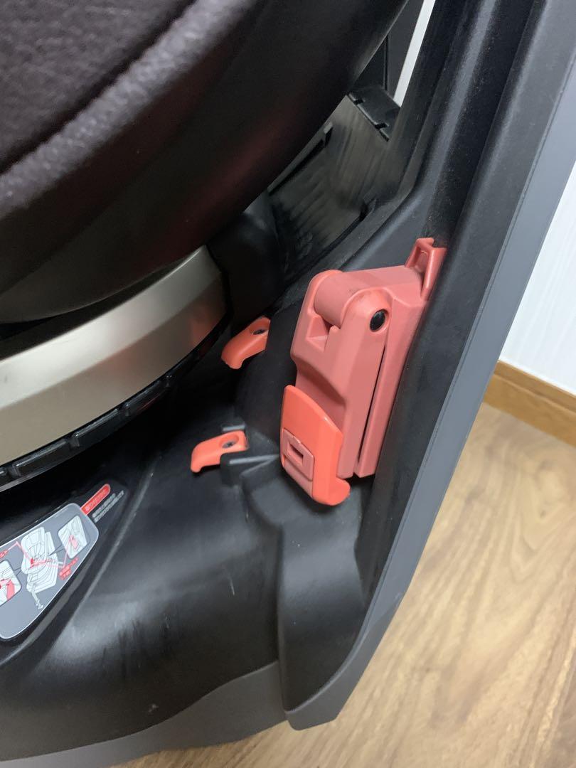 combi NEROOM CB-UTC チャイルドシート　ブラウン