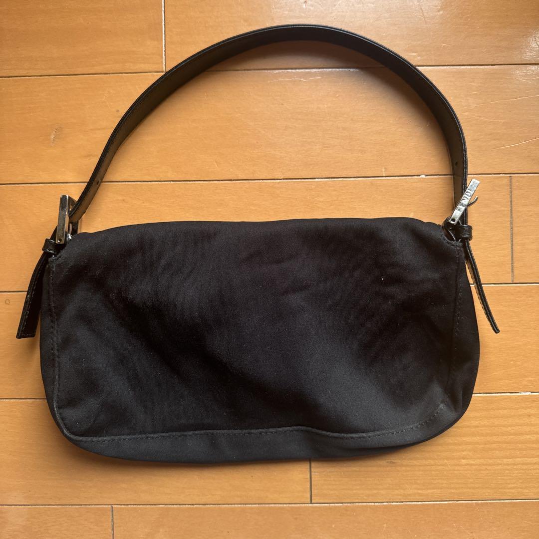 FENDI マンマバケット