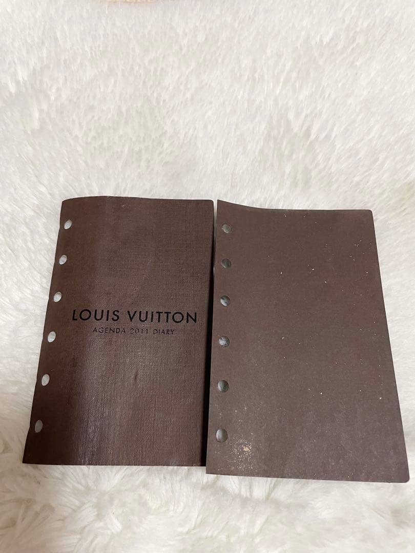 Louis Vuitton レッド モノグラムヴェルニ手帳