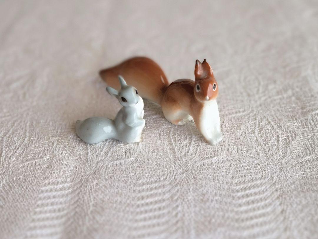 * old pottery animal ❀ふんわりしっぽ グレーの リスさん old pottery animal ❀ふんわりしっぽ グレーの リスさん
