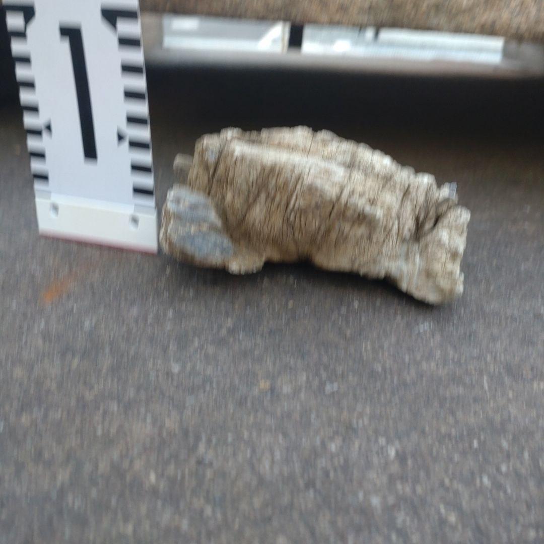 自然な水石目立った傷や汚れなし