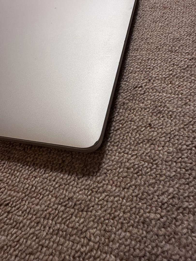 Apple MacBook 13インチ シルバー