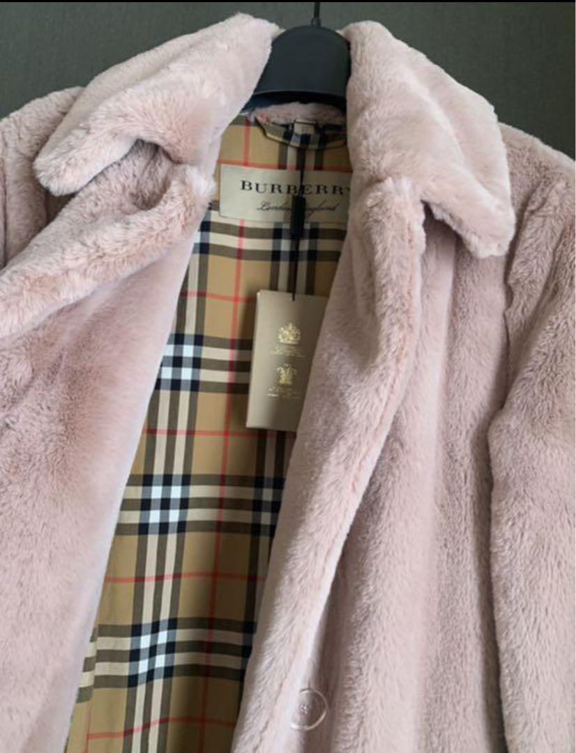 Burberry ファーコート　ピンク