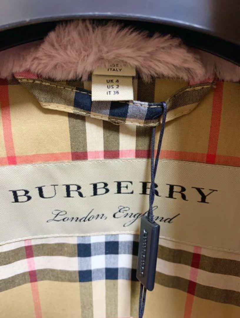 Burberry ファーコート　ピンク