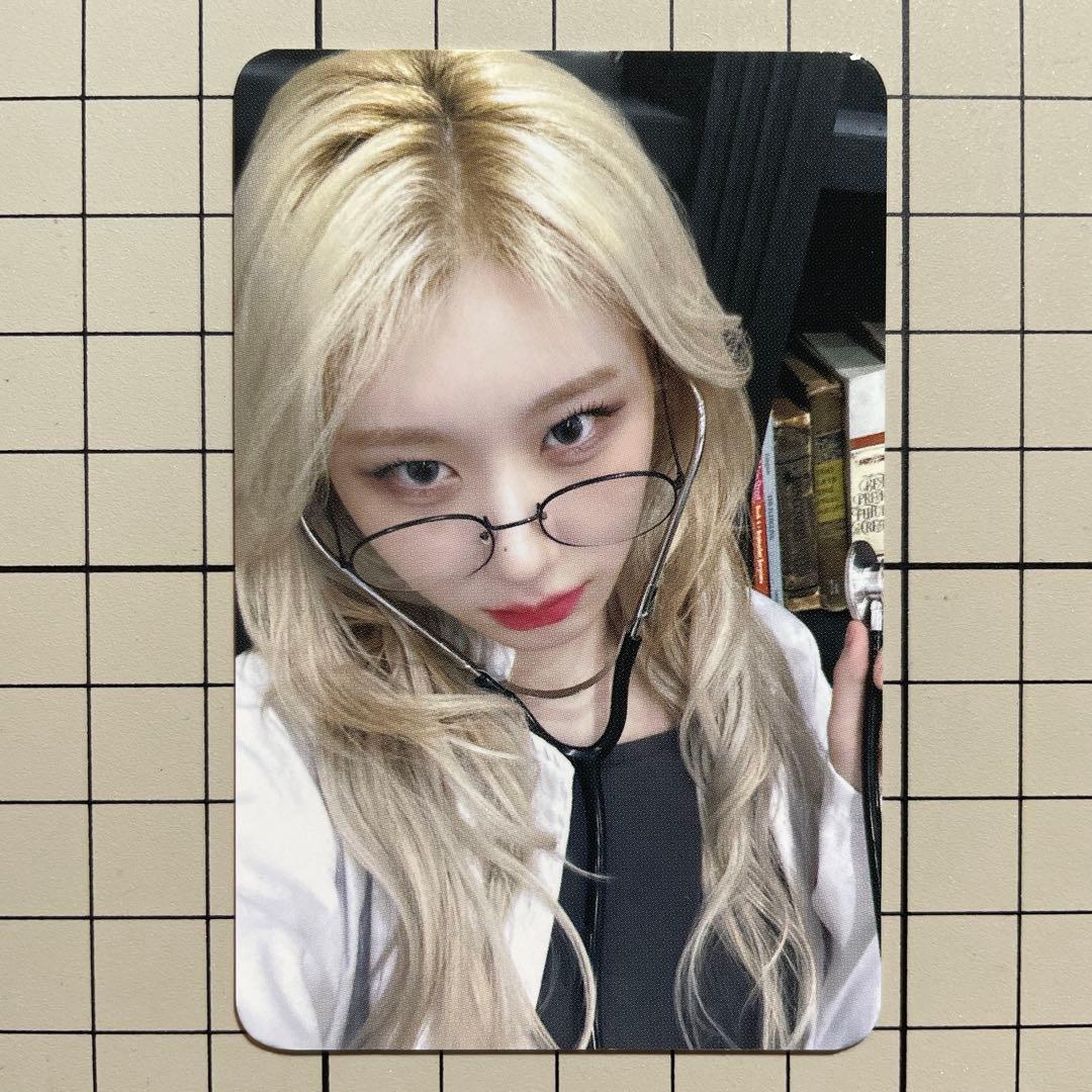 ITZY GOLD makestar チェリョン トレカ ドクター ver. - メルカリ