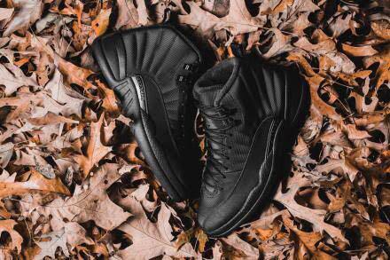 靴 NIKE AIR JORDAN 12 RETRO \"WINTER BLACK\"