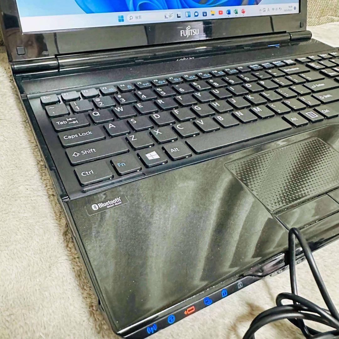 S27 Fujitsuノートパソコンi5高速SSDサクサク動くWindows11 S27 Fujitsuノートパソコンi5高速SSDサクサク動くWindows11
